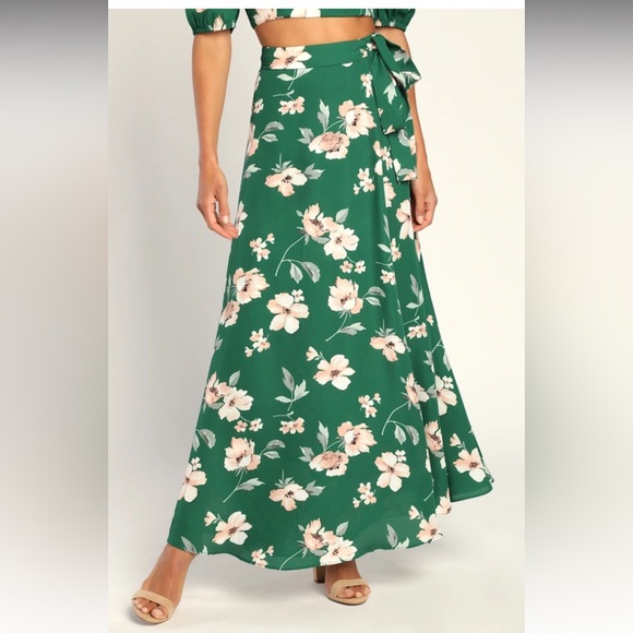 Lulu’s Floral Top and Maxi Skirt Set - Picture 2 of 4